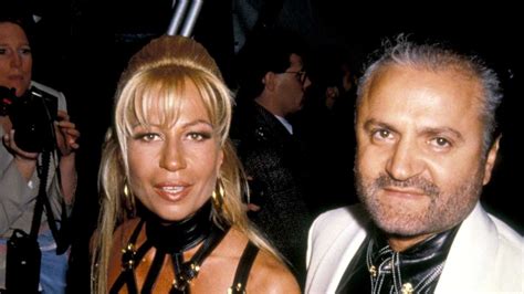 la verità su versace|Gianni Versace, come il re della moda fu ucciso da uno .